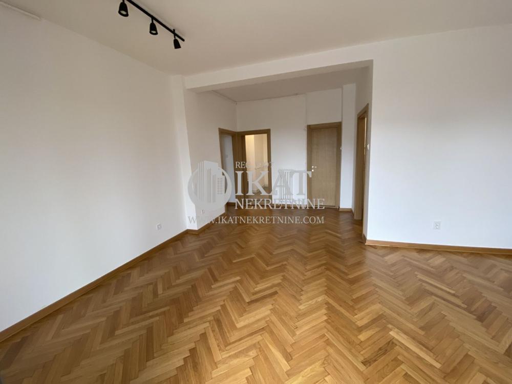 Slika 4 - Četvorosoban stan za izdavanje, 105m2, 1.300€