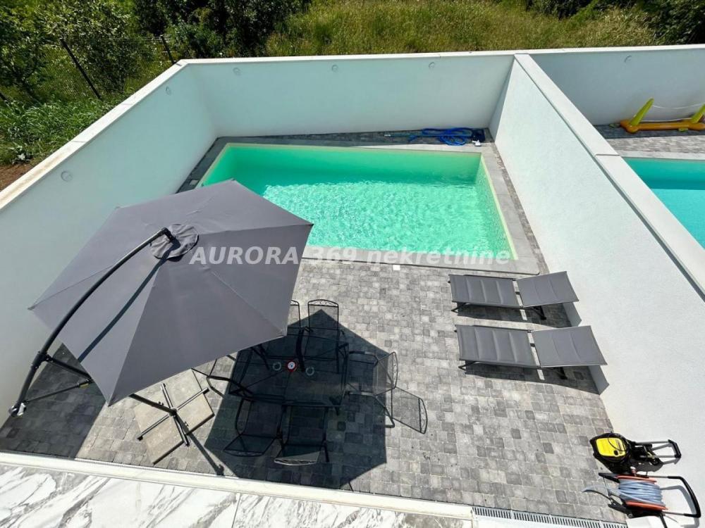 Slika 5 -  Kuća za izdavanje, 180m2, 2.100€