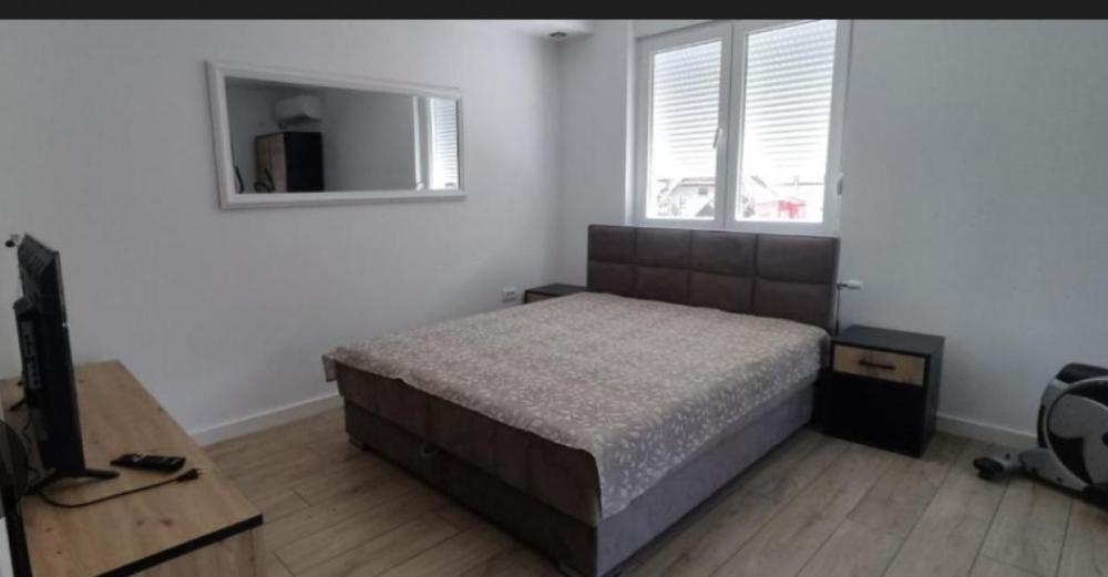 Slika 7 -  Lokal za izdavanje, 350m2, 3.500€