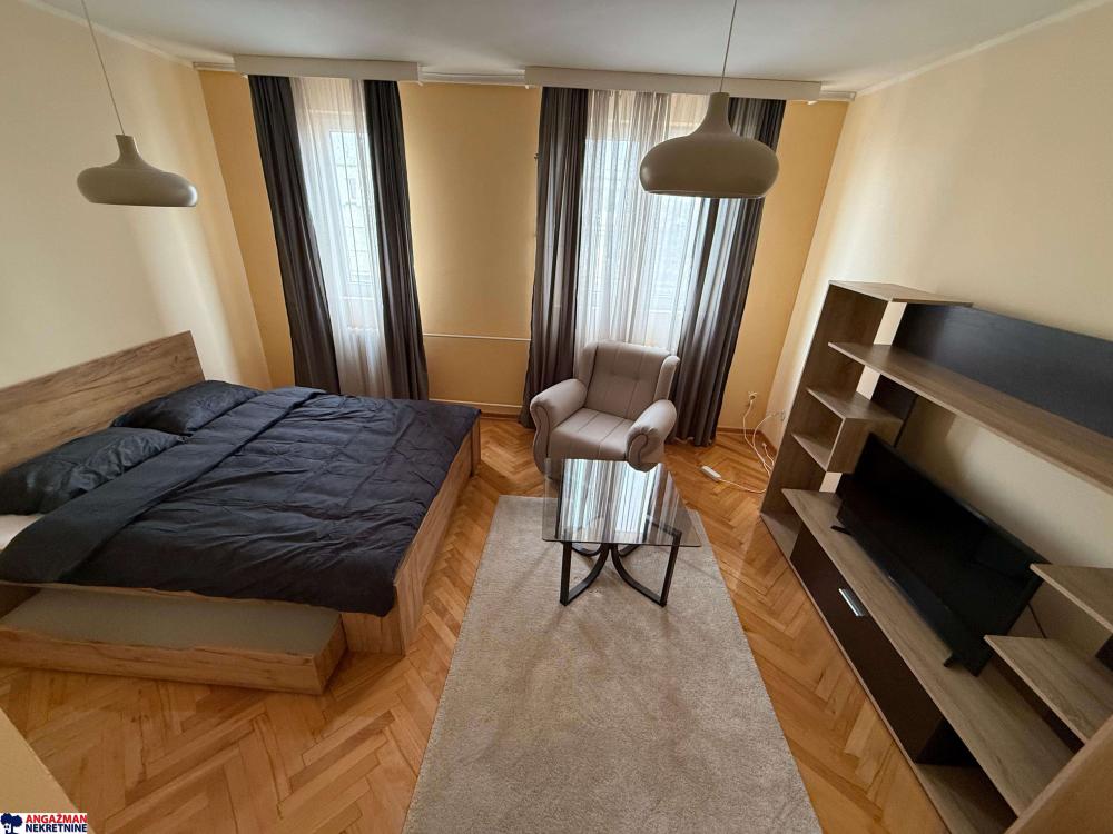 Slika 4 - Ustanička, Četvorosoban stan za izdavanje, 114m2, 1.000€