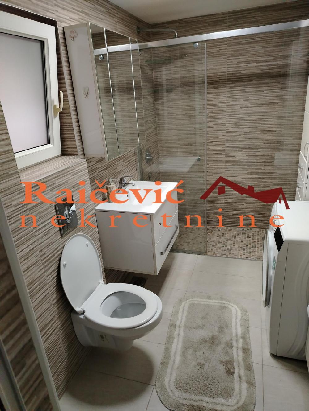Slika 7 - Bagremova, Četvorosoban stan za izdavanje, 130m2, 600€