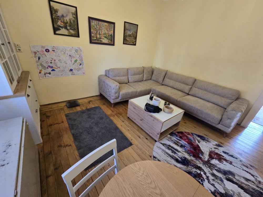 Slika 2 - Vrnjačka, Trosoban stan za izdavanje, 78m2, 600€