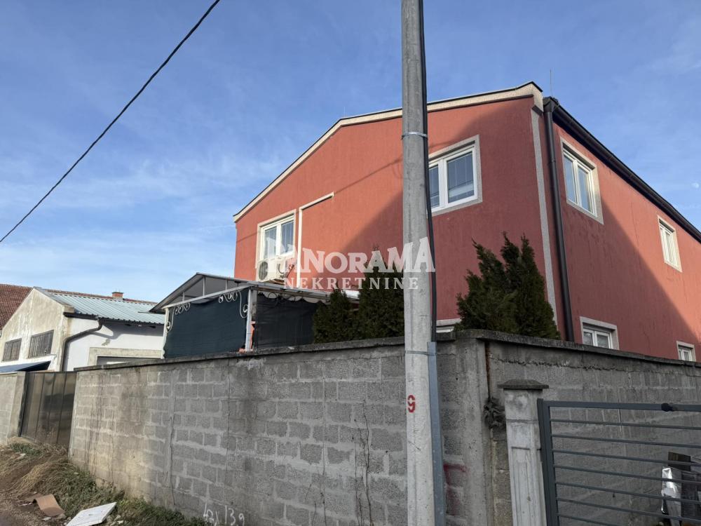 Slika 1 - Bore Stankovića,  Kuća na prodaju, 364m2, 550.000€