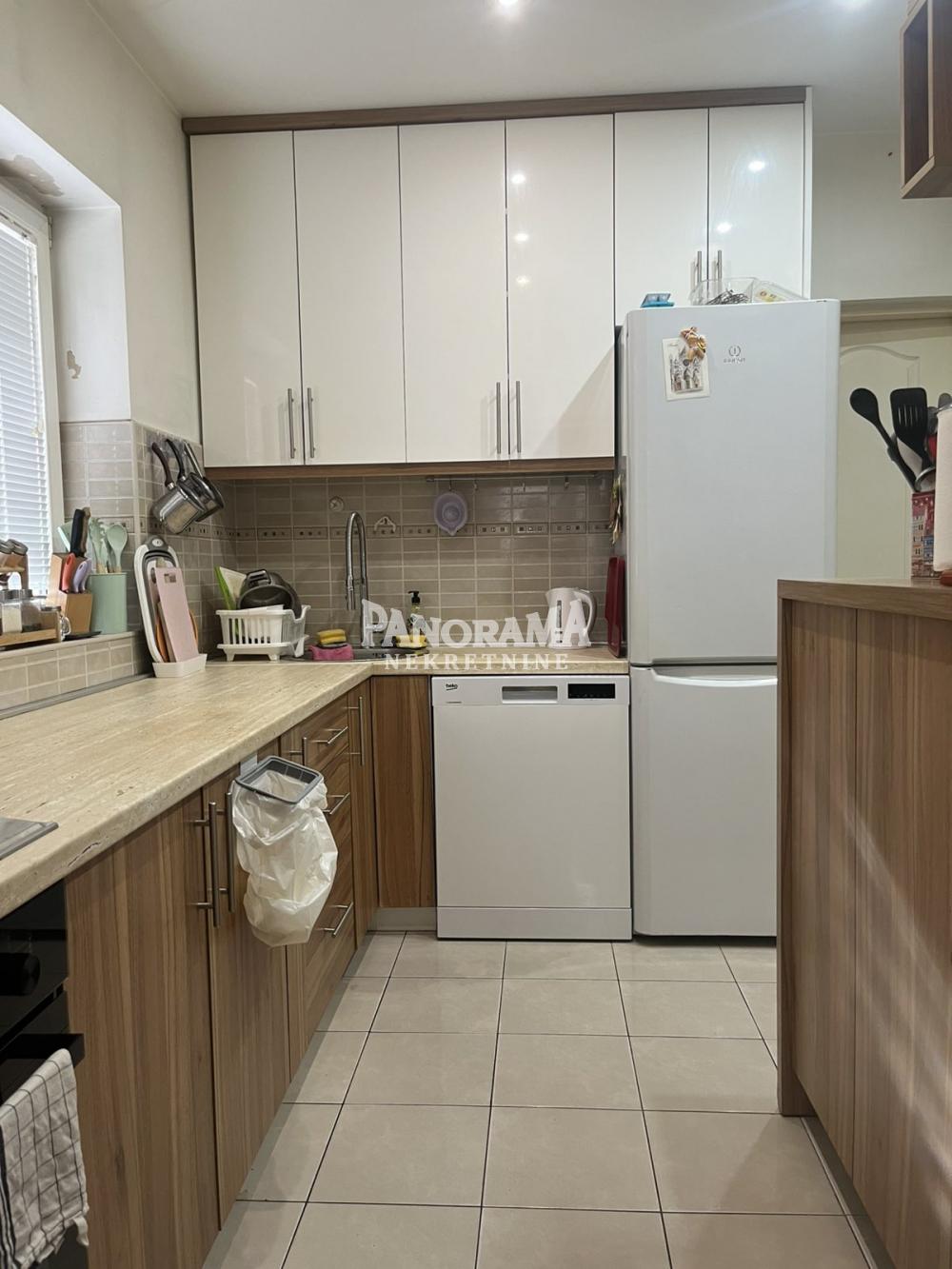 Slika 7 - Bore Stankovića,  Kuća na prodaju, 364m2, 550.000€