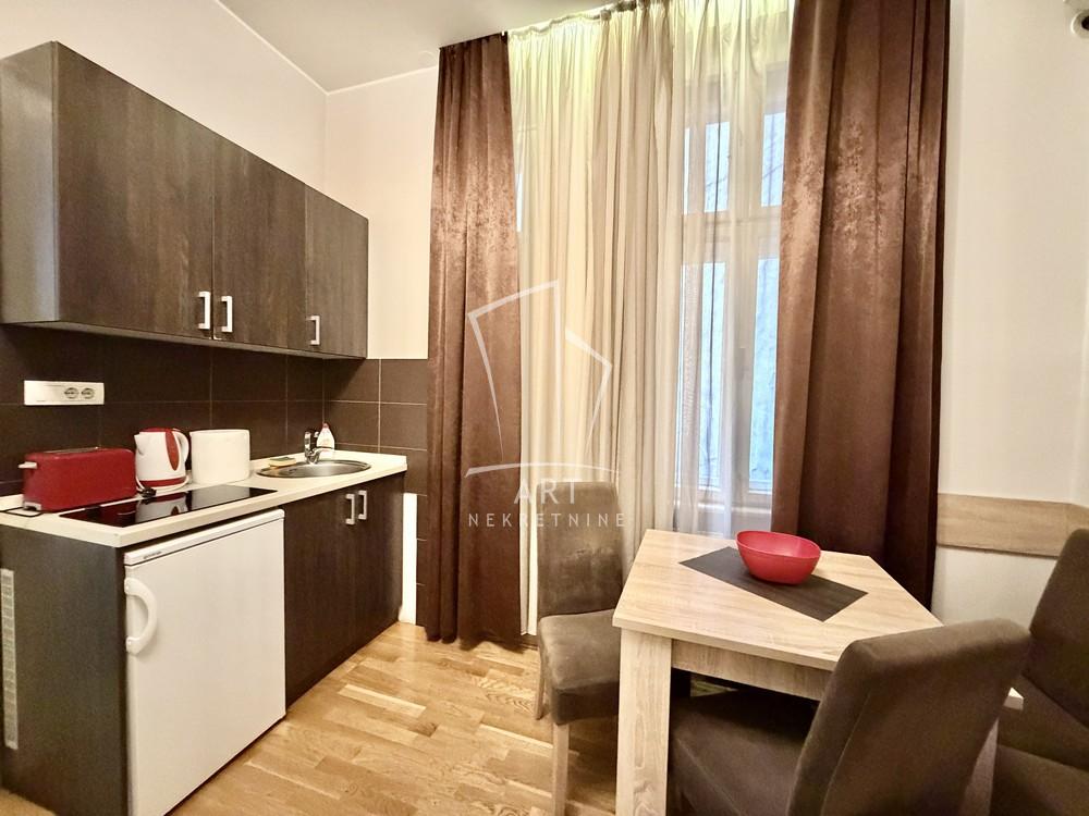 Slika 2 - Cetinjska, Dvosoban stan za izdavanje, 39m2, 700€