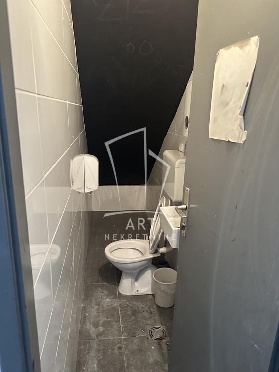 Slika 3 - Milice Šuvaković,  Lokal za izdavanje, 156m2, 1.800€