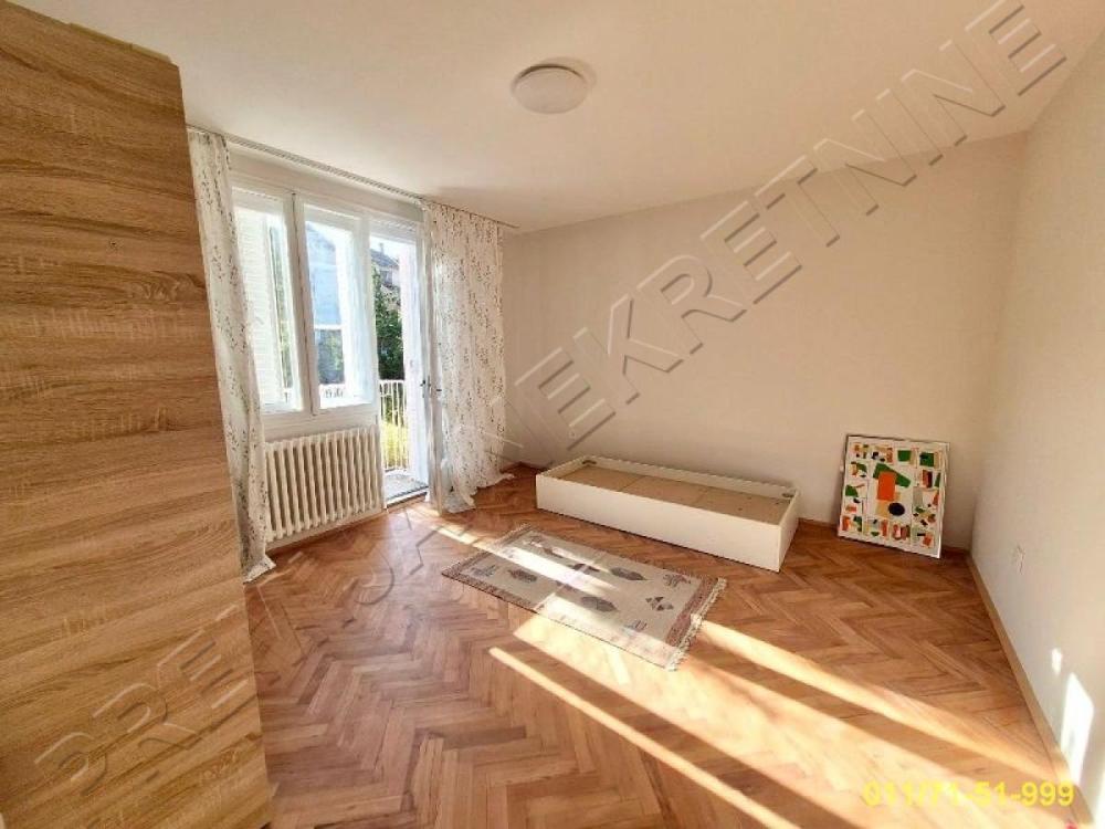 Slika 9 - Milana Stanivukovića, Četvorosoban stan za izdavanje, 92m2, 900€