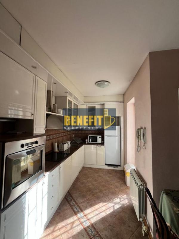 Slika 5 - Trosoban stan za izdavanje, 106m2, 1.300€