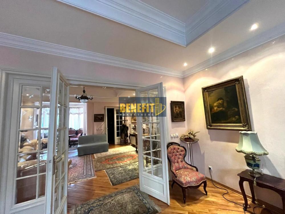 Slika 2 - Trosoban stan za izdavanje, 106m2, 1.300€