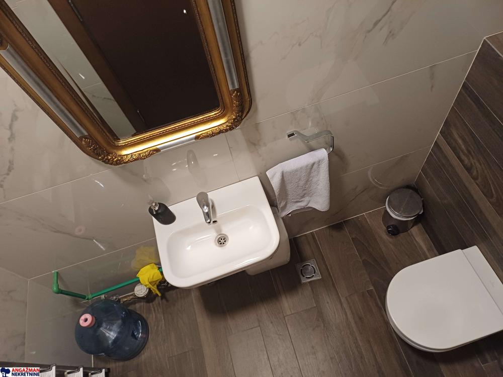 Slika 8 - Stanoja Glavaša,  Lokal na prodaju, 63m2, 272.000€