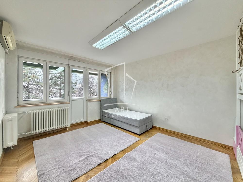 Slika 6 - Admirala Geprata, Trosoban stan za izdavanje, 107m2, 1.280€