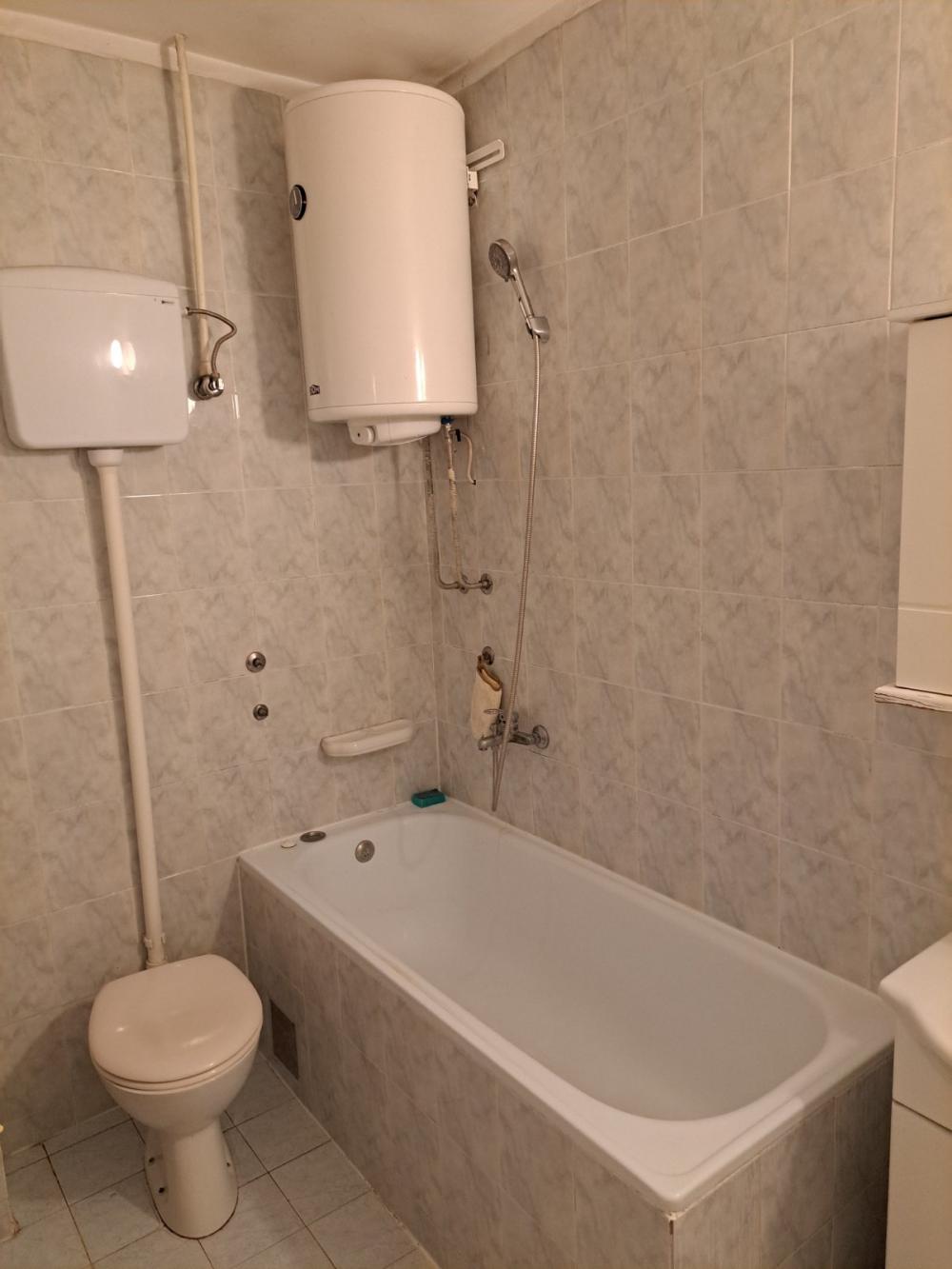 Slika 11 - Bore Vukmirovića, Trosoban stan za izdavanje, 68m2, 600€