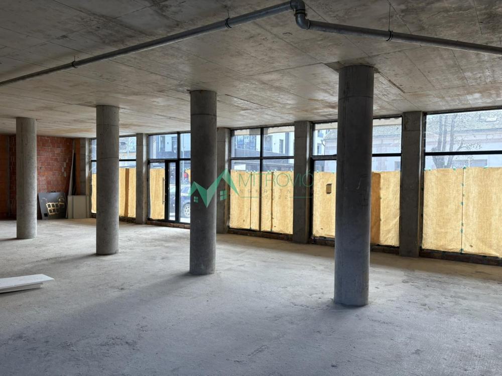 Glavna slika - Lokal na prodaju, 327m2, 1.010.400€