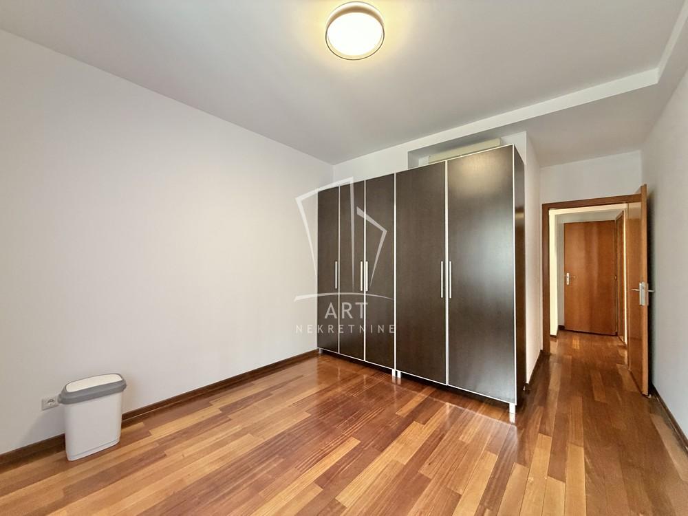 Slika 10 - Prote Mateje, Trosoban stan za izdavanje, 113m2, 1.650€