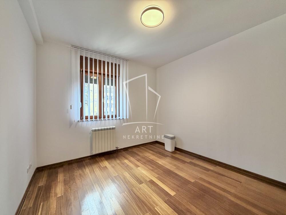 Slika 9 - Prote Mateje, Trosoban stan za izdavanje, 113m2, 1.650€