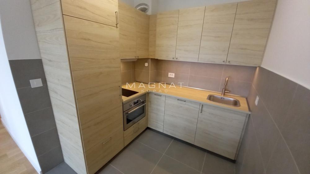 Slika 1 - Tošin bunar, Dvosoban stan za izdavanje, 44m2, 780€