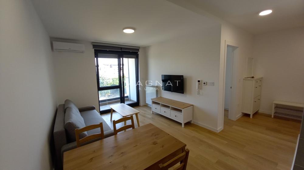 Slika 3 - Tošin bunar, Dvosoban stan za izdavanje, 44m2, 780€