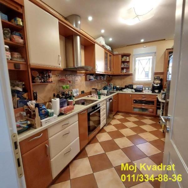 Slika 4 - Petosoban stan na prodaju, 400m2, 1.300.000€