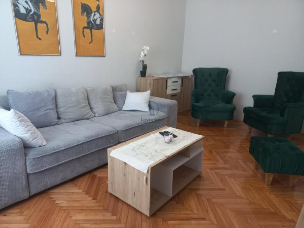 Slika 1 - Trosoban stan za izdavanje, 60m2, 900€