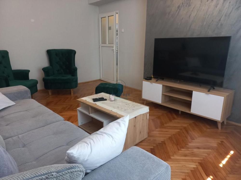 Slika 3 - Trosoban stan za izdavanje, 60m2, 900€