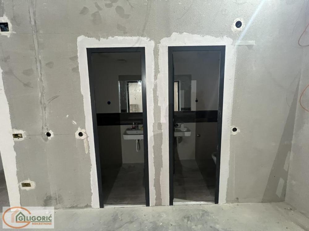 Slika 6 - Niška,  Lokal na prodaju, 382m2, 700.000€