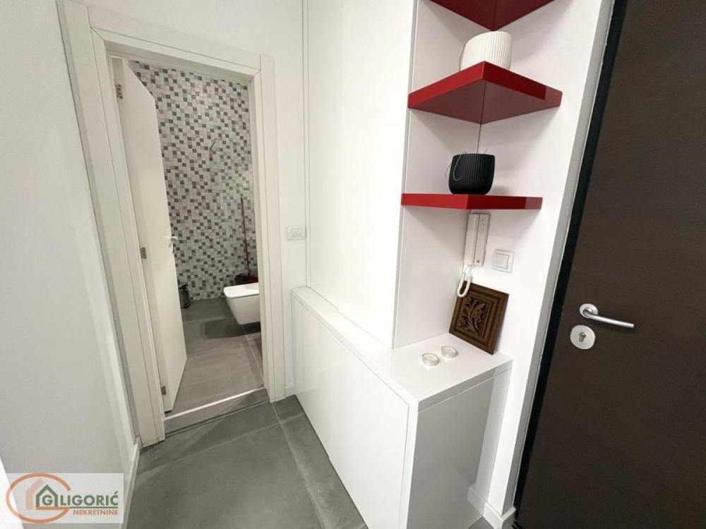 Slika 4 - Cerska,  Lokal za izdavanje, 60m2, 700€