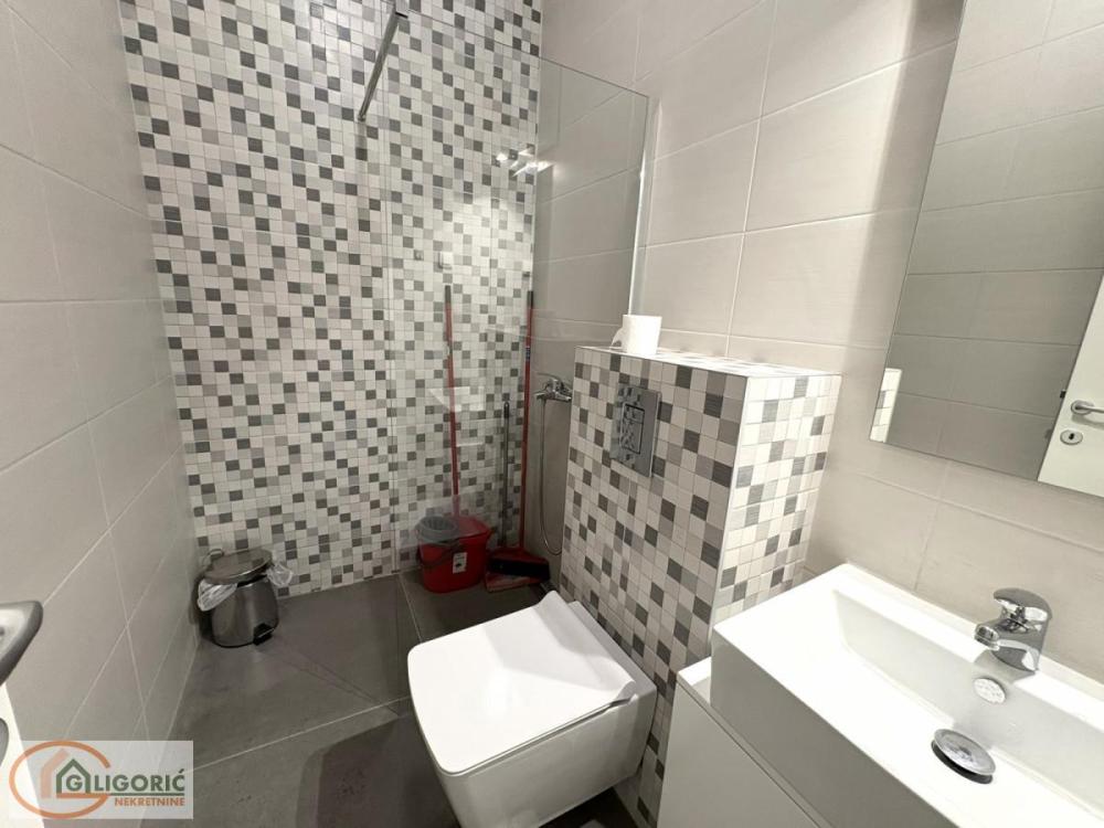 Slika 7 - Cerska,  Lokal za izdavanje, 60m2, 700€