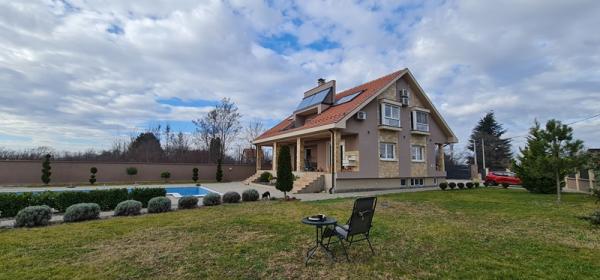 Slika 5 - Vase Čarapića,  Kuća na prodaju, 426m2, 850.000€