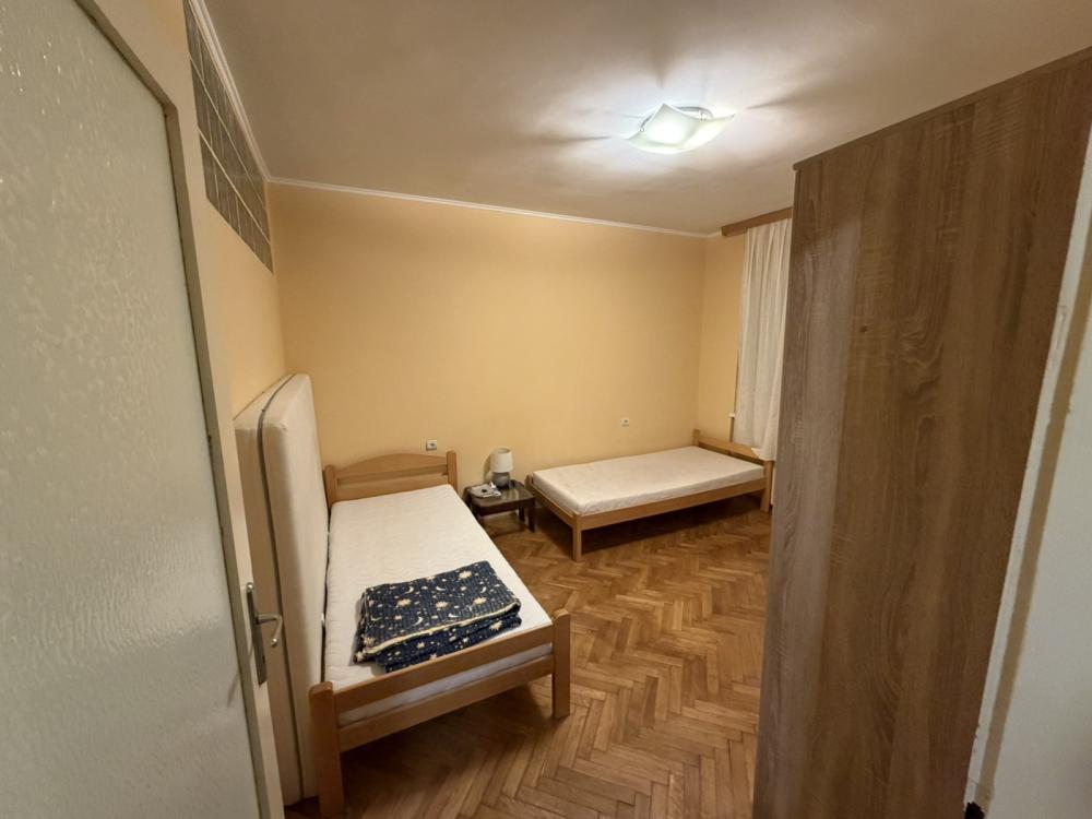 Slika 10 - Dvosoban stan za izdavanje, 450€