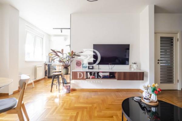 Glavna slika -Sazonova, Trosoban stan na prodaju, 72m2, 320.000€