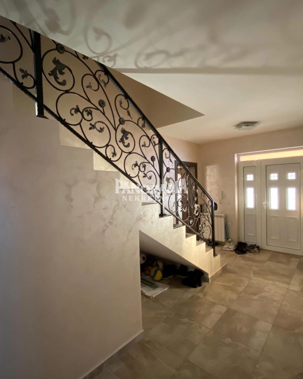 Slika 10 - Vodovodska 2. deo,  Kuća na prodaju, 298m2, 510.000€