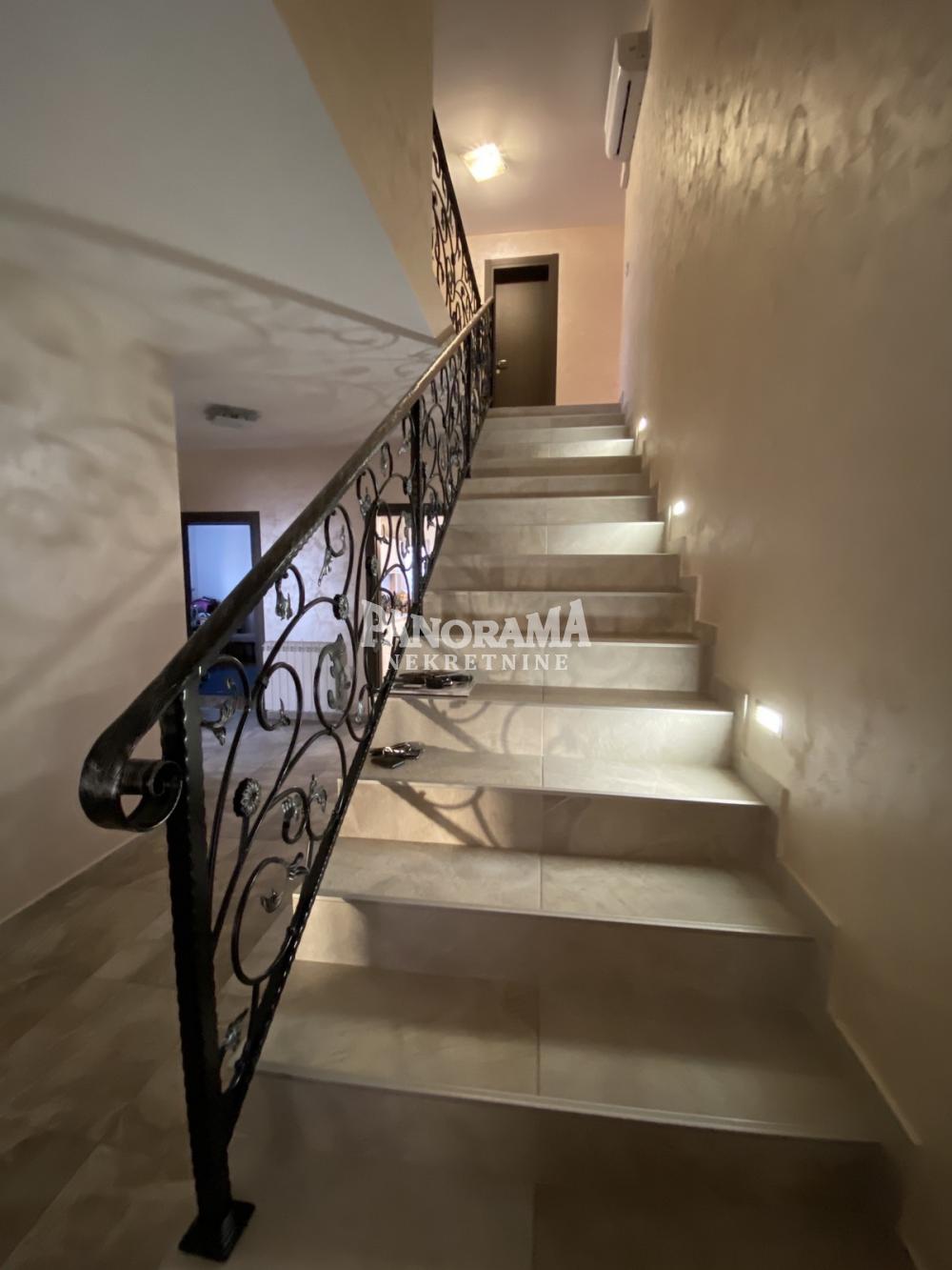 Slika 11 - Vodovodska 2. deo,  Kuća na prodaju, 298m2, 510.000€