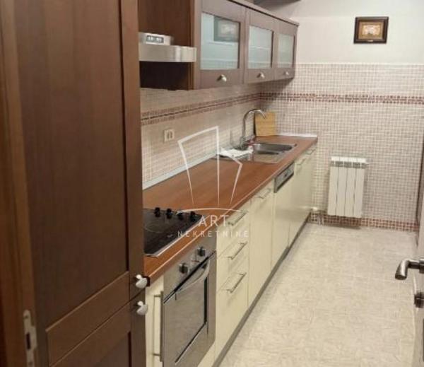 Slika 11 - Vaska Pope,  Kuća za izdavanje, 700m2, 6.000€