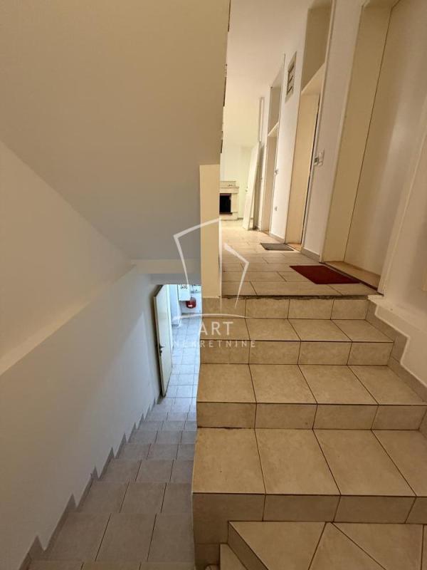 Slika 2 - Milana Tankosića,  Kuća za izdavanje, 487m2, 4.500€