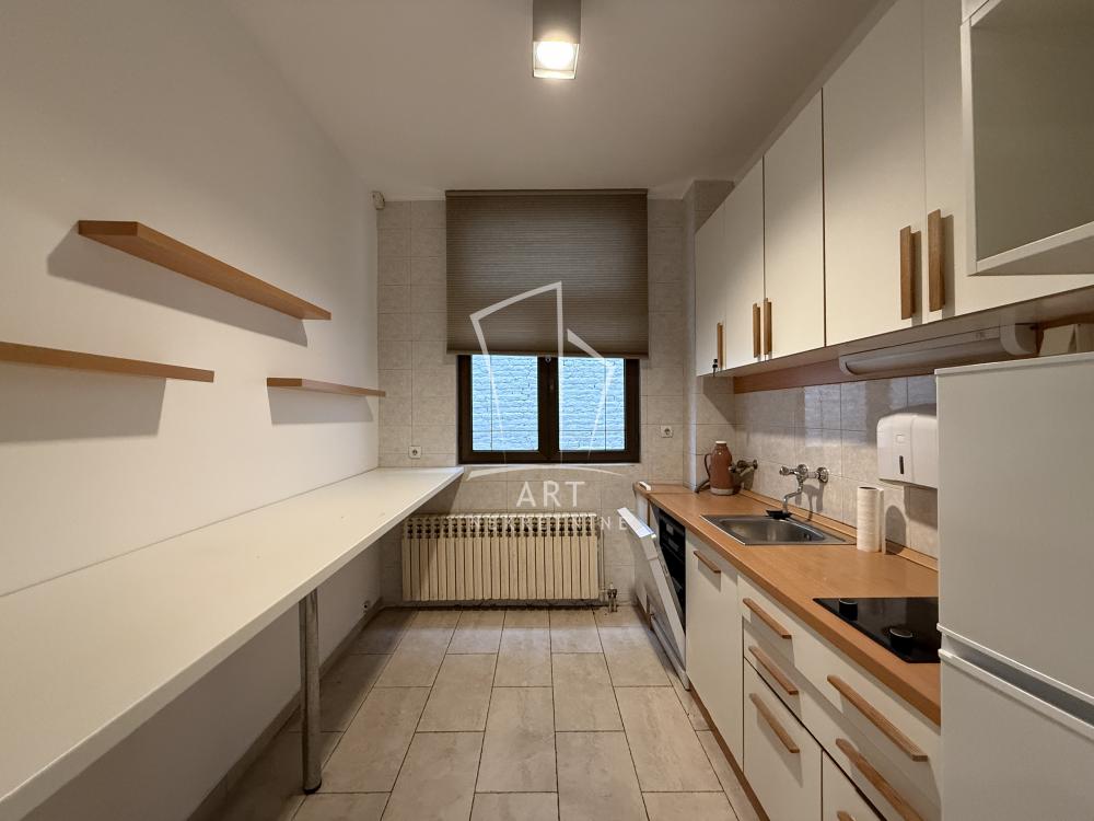 Slika 7 - Milana Tankosića,  Kuća za izdavanje, 487m2, 4.500€