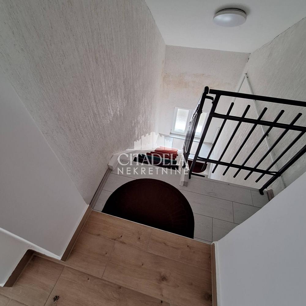 Slika 2 - Milana Blagojevića Španca, Jednosoban stan za izdavanje, 30m2, 300€