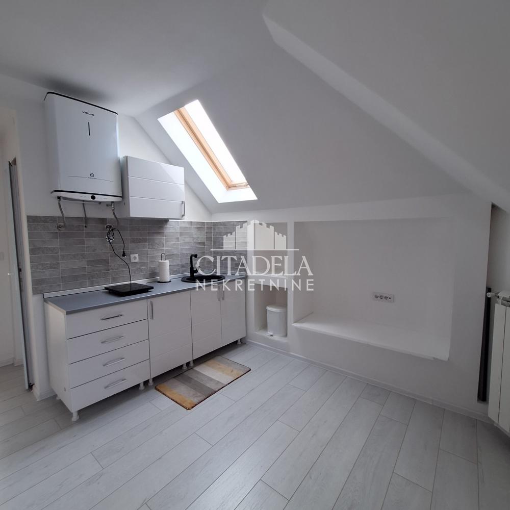 Slika 1 - Milana Blagojevića Španca, Jednosoban stan za izdavanje, 30m2, 300€