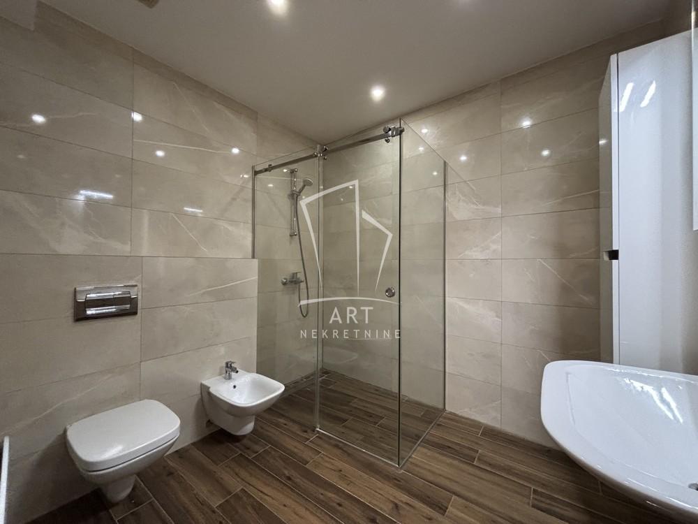 Slika 3 - Sazonova, Trosoban stan za izdavanje, 52m2, 1.250€