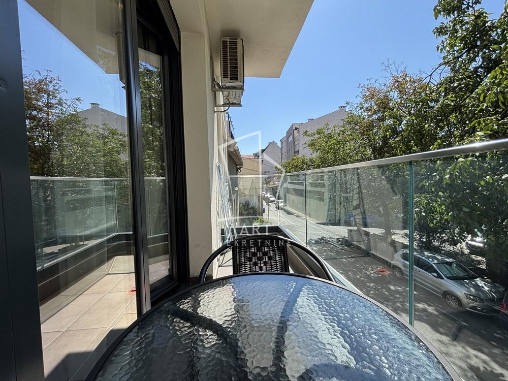 Slika 4 - Sazonova, Trosoban stan za izdavanje, 52m2, 1.250€