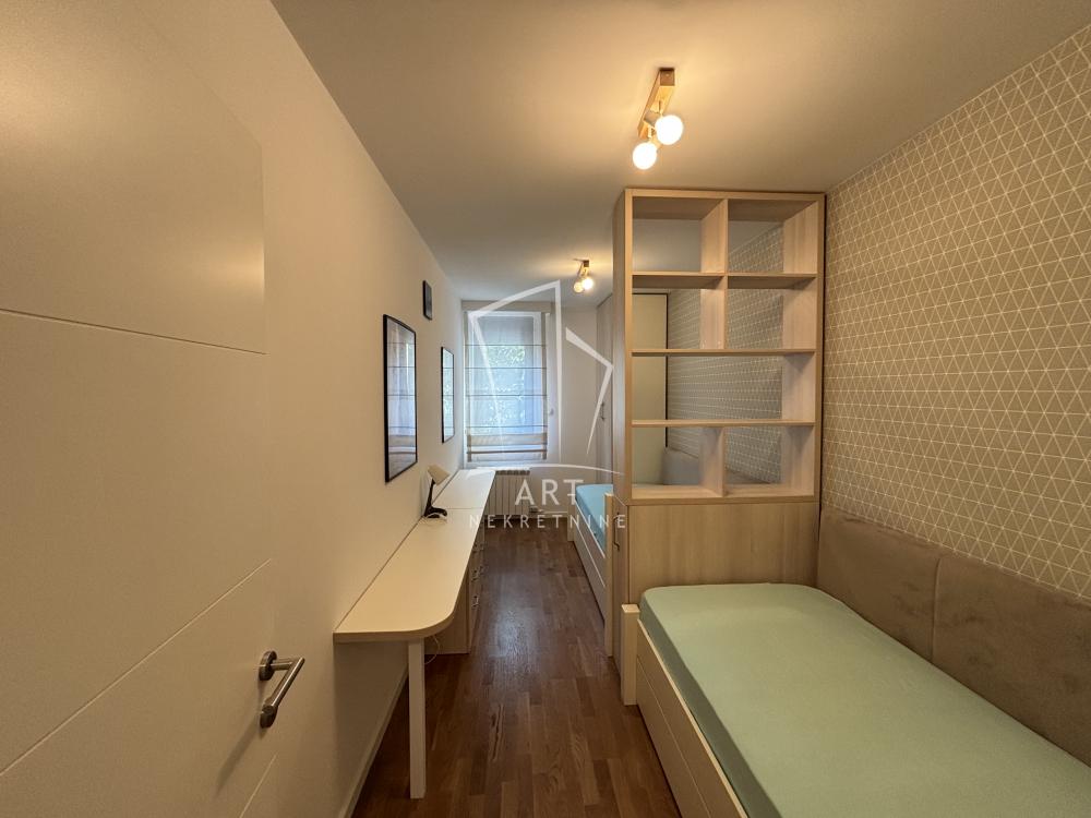 Slika 8 - Sazonova, Trosoban stan za izdavanje, 52m2, 1.250€