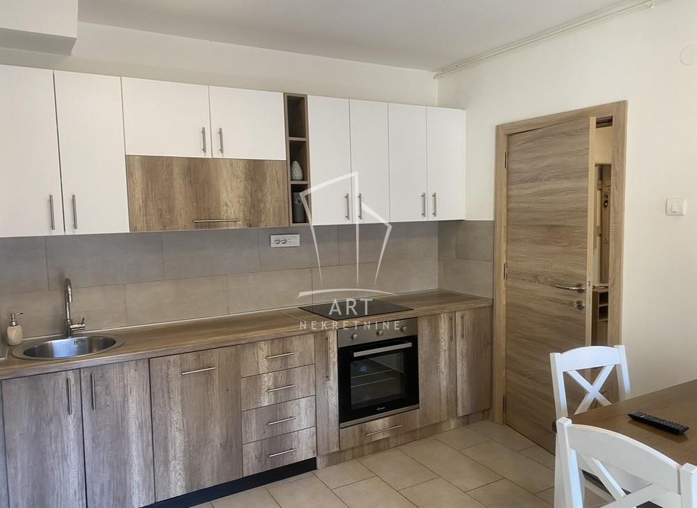 Slika 2 - Slobodanke Danke Savić, Jednosoban stan za izdavanje, 42m2, 590€