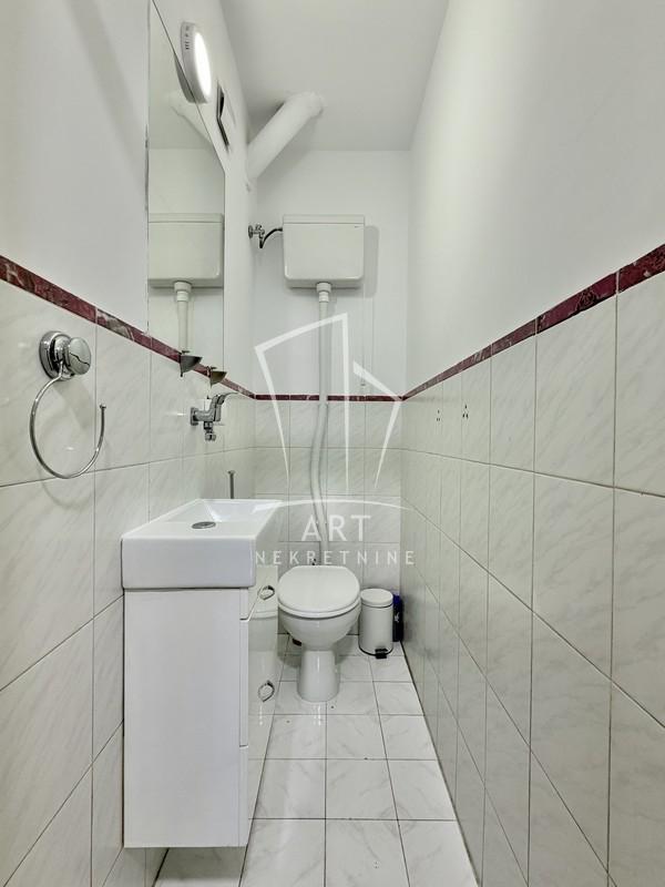 Slika 7 - Vidovdanska, Trosoban stan za izdavanje, 80m2, 850€