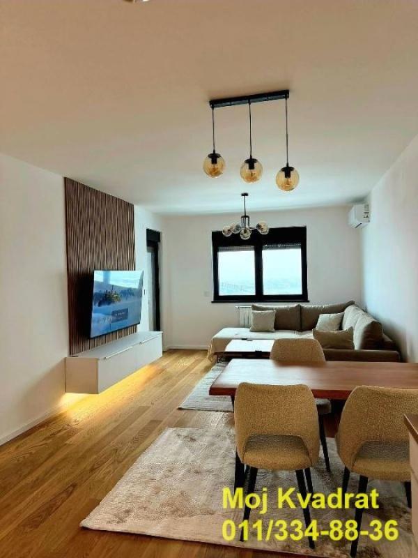 Glavna slika -Trosoban stan za izdavanje, 67m2, 1.100€