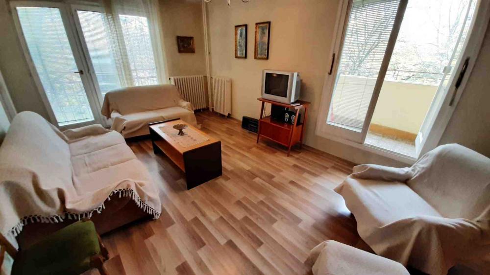 Glavna slika -Jurija Gagarina, Trosoban stan za izdavanje, 70m2, 500€