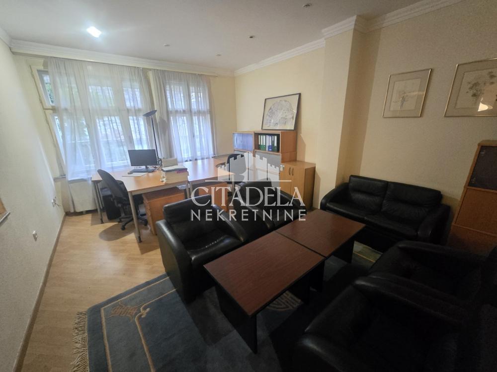 Slika 3 - Palmotićeva, Četvorosoban stan za izdavanje, 100m2, 1.500€