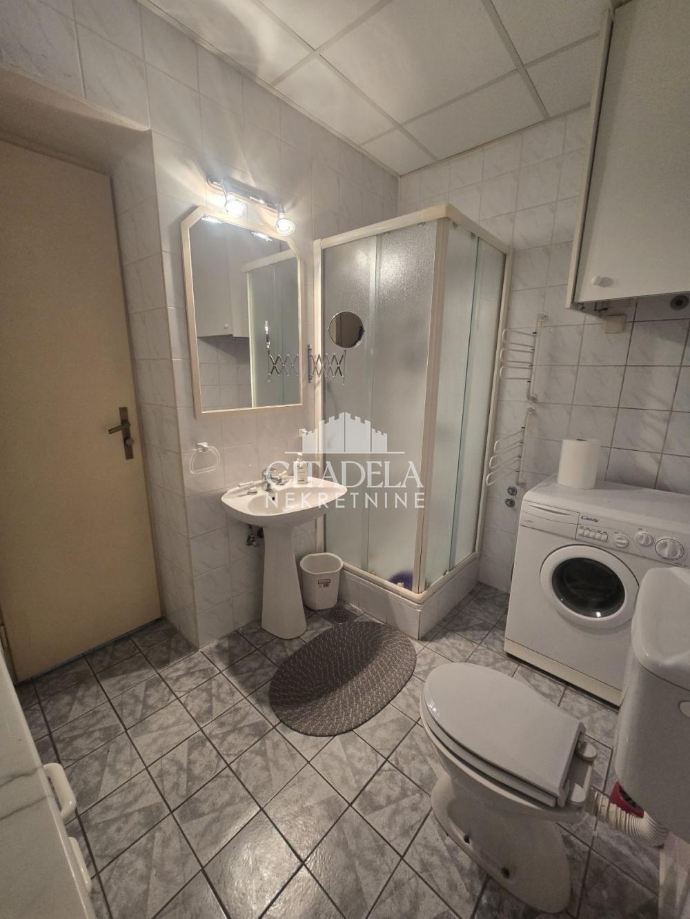 Slika 11 - Palmotićeva, Četvorosoban stan za izdavanje, 100m2, 1.500€