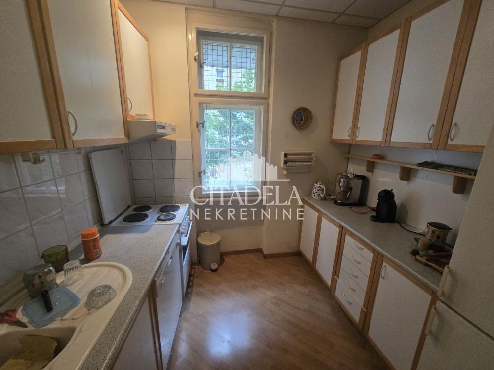 Slika 8 - Palmotićeva, Četvorosoban stan za izdavanje, 100m2, 1.500€