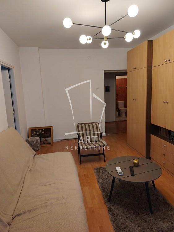 Slika 1 - Pabla Nerude, Dvosoban stan za izdavanje, 55m2, 550€