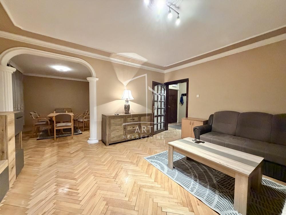 Slika 2 - Gornjogradska, Trosoban stan za izdavanje, 91m2, 900€