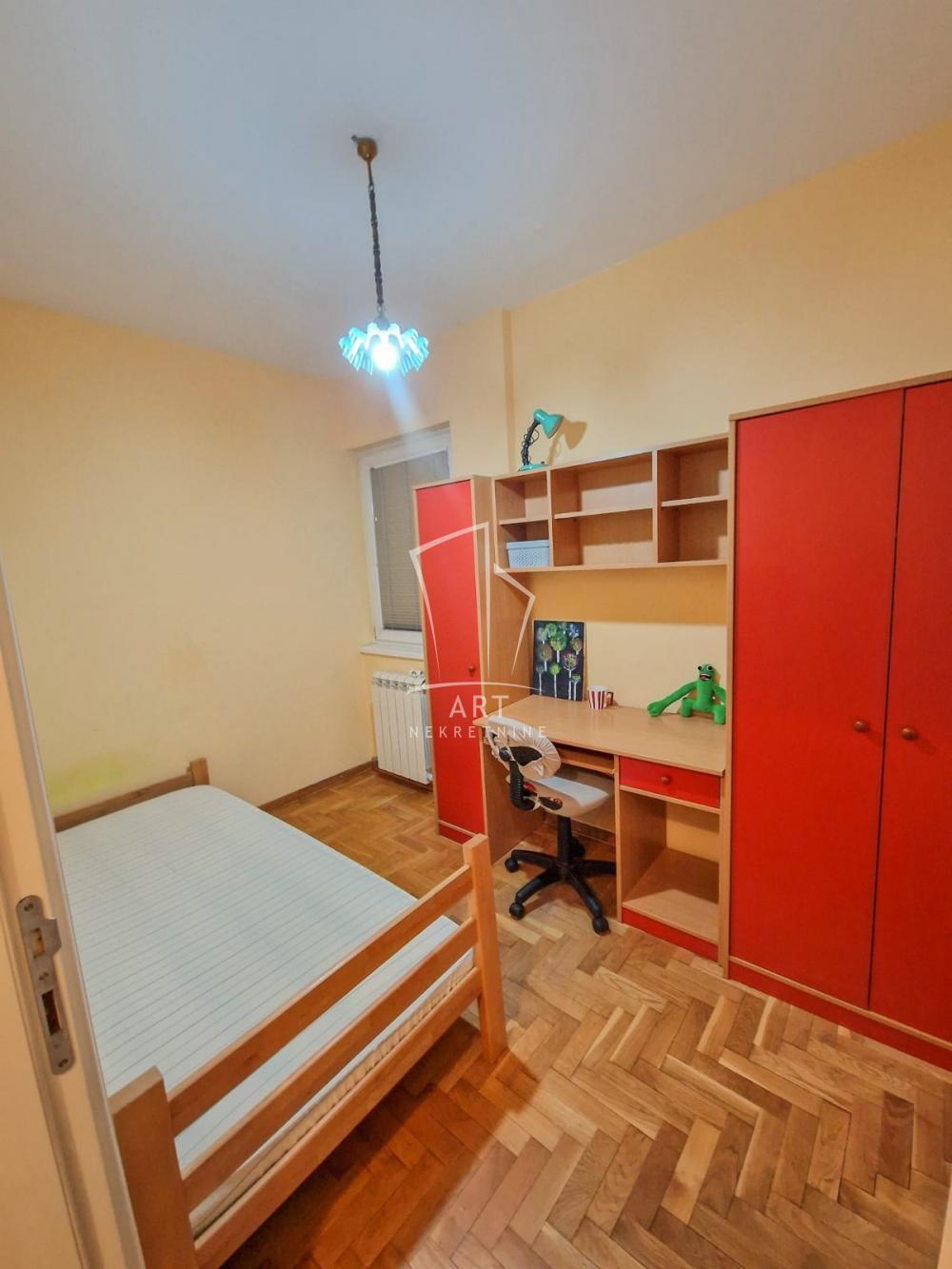 Slika 5 - Kralja Vladimira, Četvorosoban stan za izdavanje, 83m2, 600€